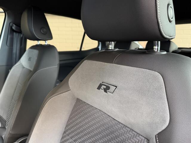 Volkswagen T-Cross 1.5 TSI 150 ACT R-Line | Navi | Beats | Camera | Virtual cockpit | 18" | ACC | Dodehoek | 100% Onderhouden!