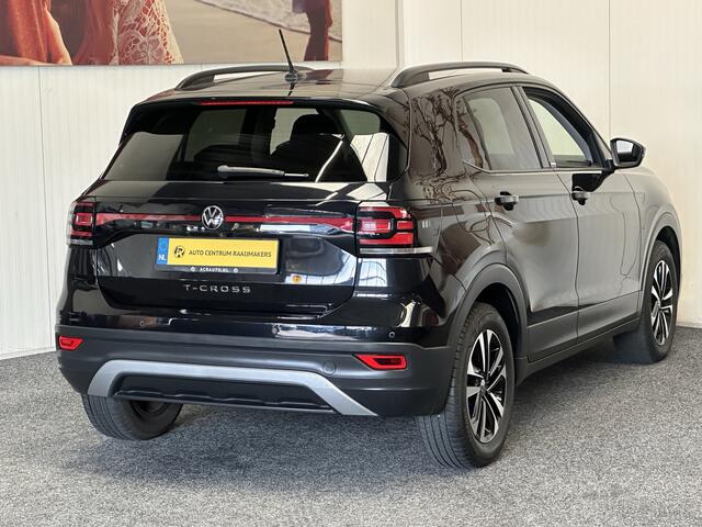 Volkswagen T-Cross 1.0 TSI LIFE NAVIGATIE ADAPTIVE CRUISE CONTROL STOELVERWARMING APPLE CARPLAY/ANDROID RIJSTROOKSENSOREN ACHTERUITRIJCAMERA PDC ZEER MOOI !! 3010 DEK