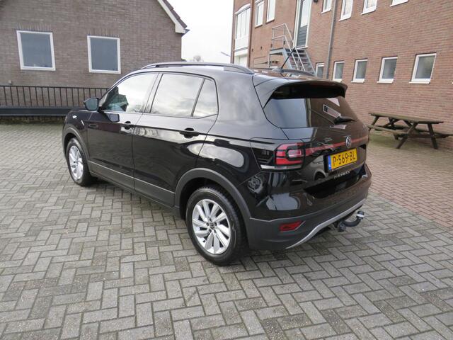 Volkswagen T-Cross 1.0 TSI 95Pk Life * Rijklaarprijs incl. garantie * Trekhaak * Camera * PDC V+A * Led Koplampen * Stoelverw. *