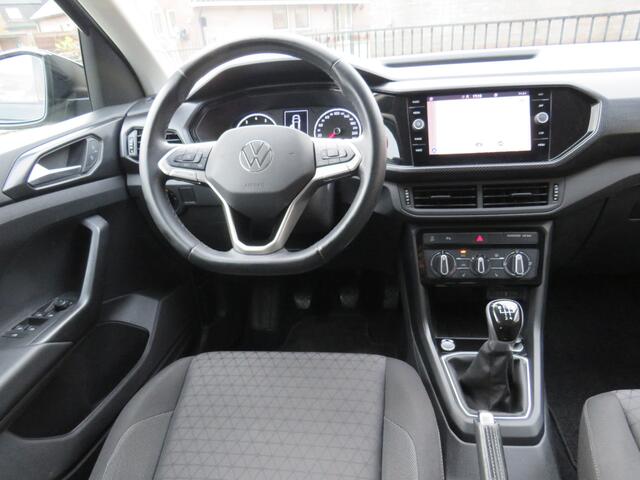 Volkswagen T-Cross 1.0 TSI 95Pk Life * Rijklaarprijs incl. garantie * Trekhaak * Camera * PDC V+A * Led Koplampen * Stoelverw. *