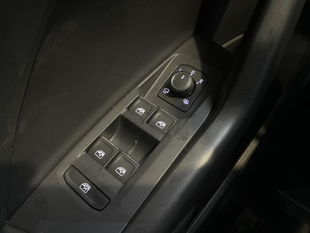 Volkswagen T-Cross 1.5 TSI 150 pk R-Line Edition | Trekhaak | Camera | IQ-LED | Adapt. cruise | Stoelverw. | 4 seiz. banden |