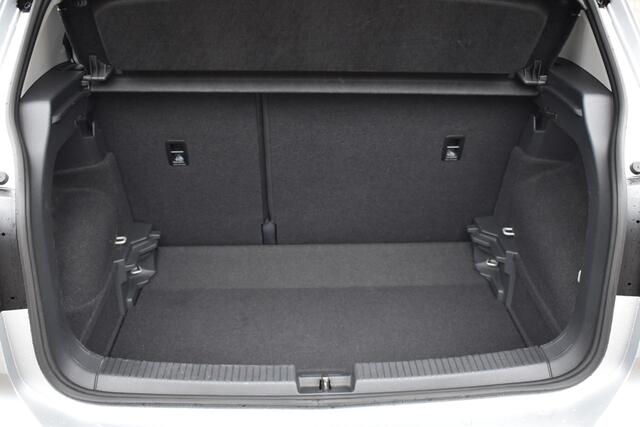 Volkswagen T-Cross 1.0 TSI Style Black Design Automaat | Navigatie | Stoelverwarming | Camera | 12 mnd BOVAG garantie | Whatsapp 06-53188999