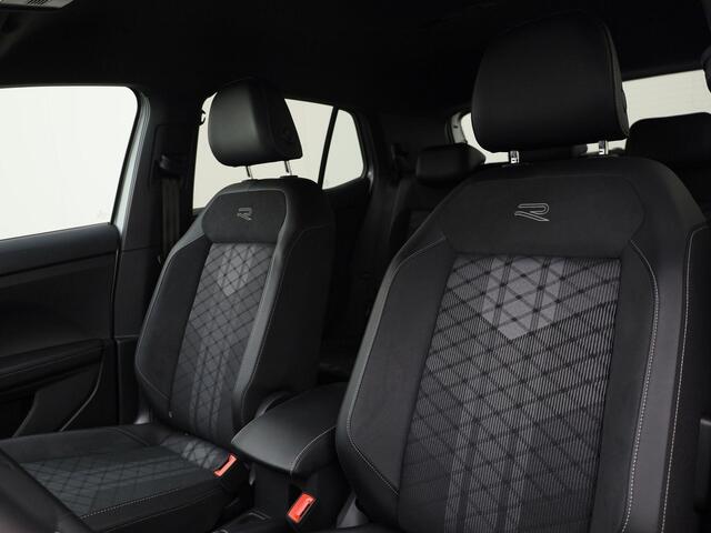 Volkswagen T-Cross 1.5TSI/150PK R-Line DSG · Navigatie · Trekhaak · Apple/Android Car Play · Stoelverwarming · Clima · Garantie t/m 11-04-2027