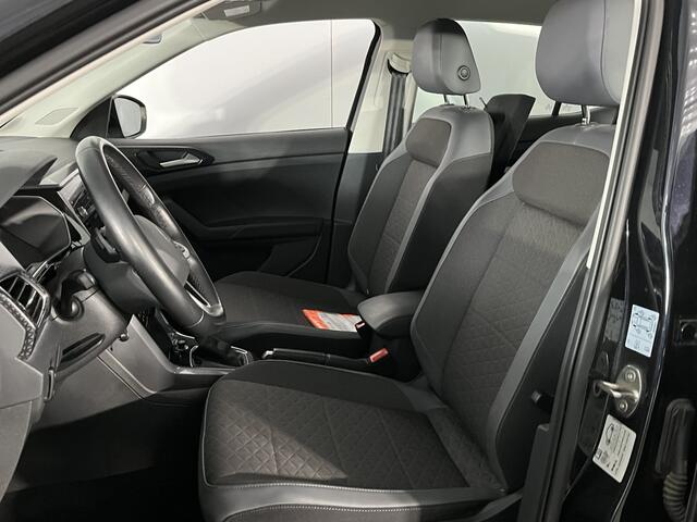 Volkswagen T-Cross 1.5 TSI Style / AUTOMAAT/ 150 PK/ TREKHAAK/ PARK. SENSOREN/ LED/ STOELVERWARM./ ADAPT. CRUISE/ APP CONNECT/ NAVI/ CLIMA/ DAB/ 17" LMV