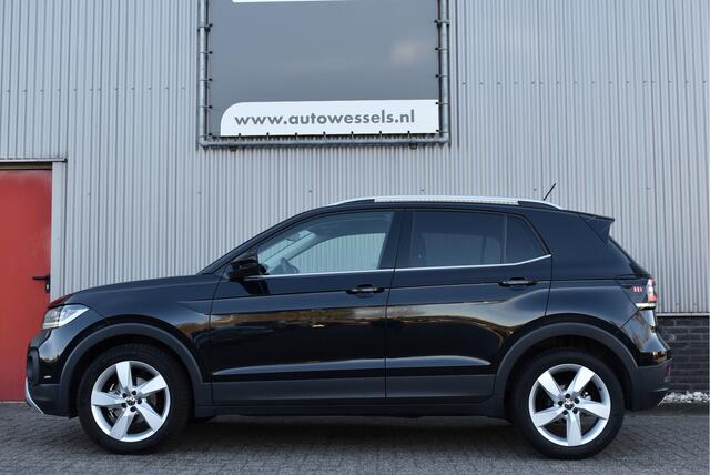 Volkswagen T-Cross 1.0 TSI Style Afn. trekhaak, Camera, Adaptive cruise, Stoelverwarming