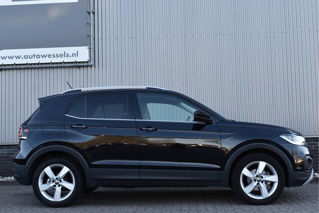 Volkswagen T-Cross 1.0 TSI Style Afn. trekhaak, Camera, Adaptive cruise, Stoelverwarming