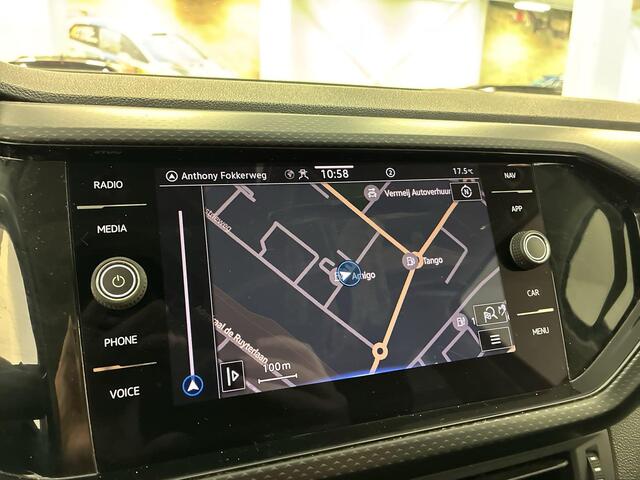 Volkswagen T-Cross 1.0 TSI 110pk DSG Life · Camera · Navigatie · Dodehoeksensor · Airco · DAB · Getint Glas · 16'' Inch ·