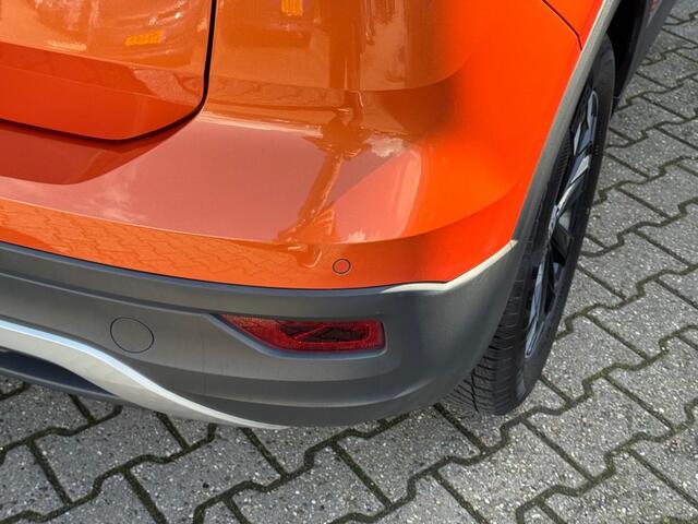 Volkswagen T-Cross 1.0 TSI Life - all season - stoelverwarming - navi