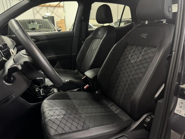 Volkswagen T-Cross 1.5 TSI R-Line Edition | Automaat | Trekhaak | Stoelverwarming | Navigatie | Achteruitrijcamera |