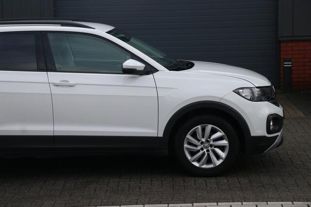Volkswagen T-Cross 1.0 TSI side assist | front assist |