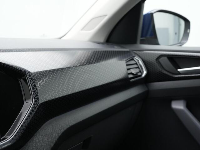 Volkswagen T-Cross 1.0 TSI 115 pk DSG Style | Trekhaak | Navigatie | Adaptive Cruise | Parkeersensoren voor/achter | Dodehoek detectie