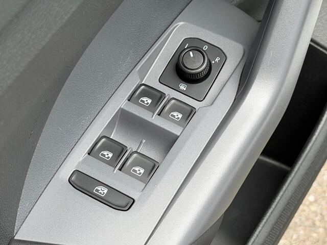 Volkswagen T-Cross 1.0 TSI Life | Trekhaak | Navi | Adap. Cruise | Dode hoek | Rijklaar incl. 1 jaar Bovag garantie