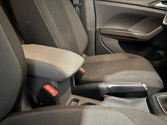 Volkswagen T-Cross 1.0 TSI Aut. | navi | carplay | stoelverwarming |