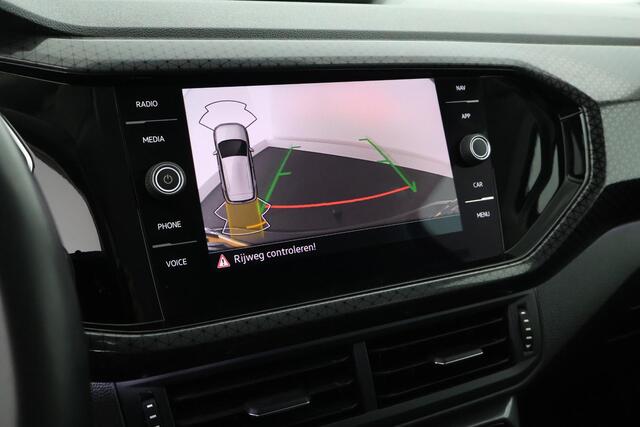Volkswagen T-Cross 1.0 TSI 110pk DSG Style Trekhaak Camera Stoelverwarming Led Carplay