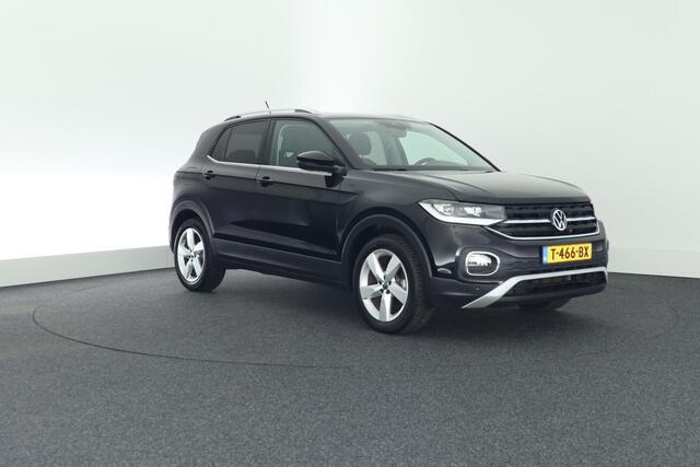 Volkswagen T-Cross 1.0 TSI 110pk DSG Style Trekhaak Camera Stoelverwarming Led Carplay