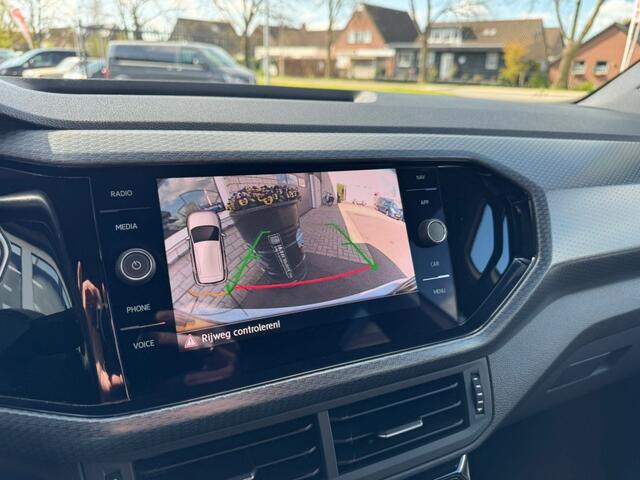 Volkswagen T-Cross 1.0 TSI R-line Automaat Carplay Stoelverwarming ACC Blindspot