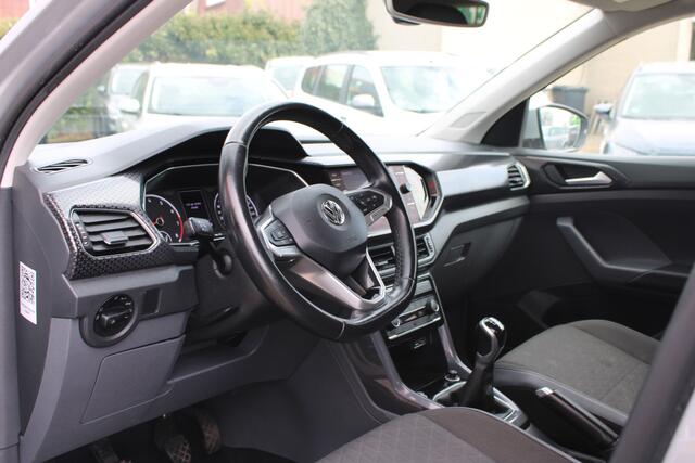 Volkswagen T-Cross 1.0 TSI Style//Ecc//Navi//Stoelverwarming//Trekhaak!!