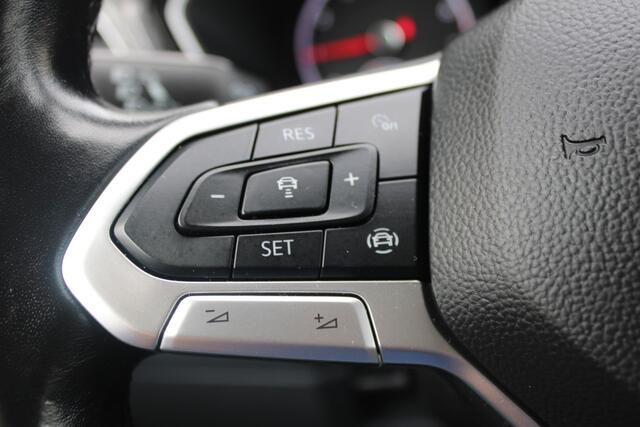 Volkswagen T-Cross 1.0 TSI Style//Ecc//Navi//Stoelverwarming//Trekhaak!!