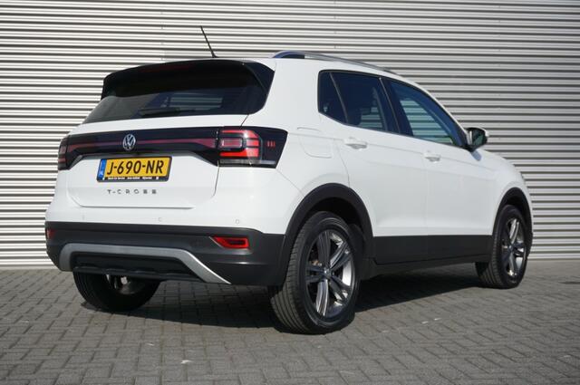 Volkswagen T-Cross 116PK Style Automaat | ADAPTIVE CRUISE | CAMERA | WINTERPACK