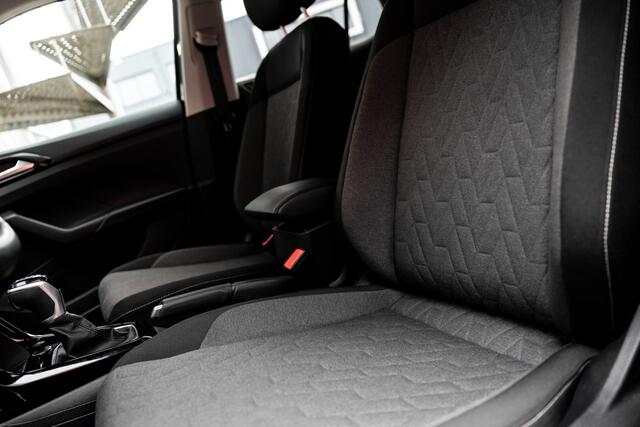 Volkswagen T-Cross 1.0 TSI 85 kW Life | CarPlay | Stoelverwarming |