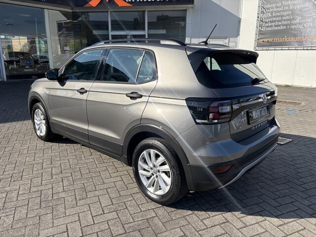 Volkswagen T-Cross 1.0 TSI Lounge Carplay Climate Cruise Parkeersensoren