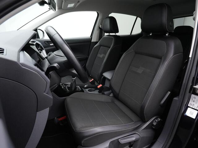 Volkswagen T-Cross 1.0 TSI 95 pk R-Line | Achteruitrijcamera | Adaptive Cruise | Stoelverwarming | Side Assist