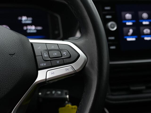 Volkswagen T-Cross 1.0 TSI 95 pk R-Line | Achteruitrijcamera | Adaptive Cruise | Stoelverwarming | Side Assist