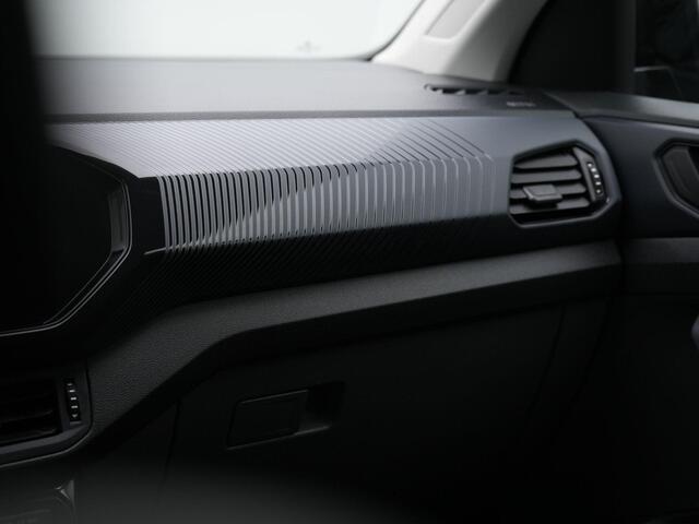 Volkswagen T-Cross 1.0 TSI 95 pk R-Line | Achteruitrijcamera | Adaptive Cruise | Stoelverwarming | Side Assist