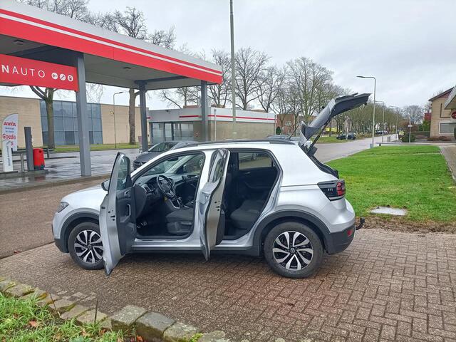 Volkswagen T-Cross 1.0i 110pk, Ad.Cruise,Trekhaak,Navi via Mob
