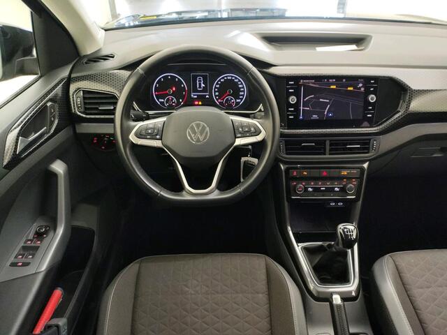 Volkswagen T-Cross 1.0 TSI Style / CLIMA/ NAVI/ CRUISE/ PARK. SENSOREN + CAMERA/ FULL LED/ 17" LMV