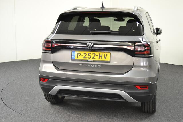 Volkswagen T-Cross 1.5 TSI 150PK 7-DSG Style Team Navi / Carplay / Camera / Stoelver. / Afn Trekhaak /