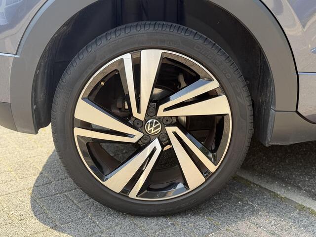 Volkswagen T-Cross 1.0 TSI R-Line AUTOMAAT | CAMERA | FULL LED | KEYLESS START & GO | ADAPTIEVE CRUISE CONTROL | DIGITAL DASHBOARD | DODEHOEKDETECTIE | DIRECT LEVERBAAR MET 12 MND BOVAG GARANTIE |
