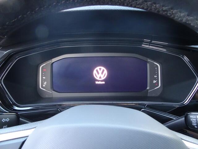 Volkswagen T-Cross 1.0 TSI Life Business Automatische airco, navigatie, cruise controle, parkeersensoren, achteruitrij camera, apple-carplay, enz.