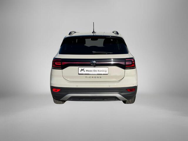 Volkswagen T-Cross 1.0TSI/110PK Life DSG · Navigatie · Camera + Parkeersensoren · Stoelverwarming · Apple/Android Car Play · Clima · Garantie t/m 31-10-2026 of 100000km.