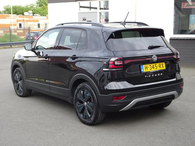 Volkswagen T-Cross 1.0 TSI Life Airco, apple-carplay, licht metalen velgen, 115 pk, enz.