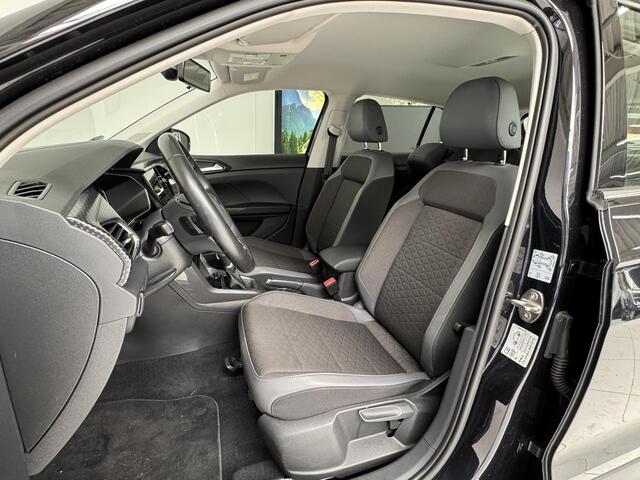 Volkswagen T-Cross 1.0 TSI Style | Apple Carplay/Android Auto | Winterset | Parkeersensoren | Adaptive Cruise Control | Stoelverwarming |