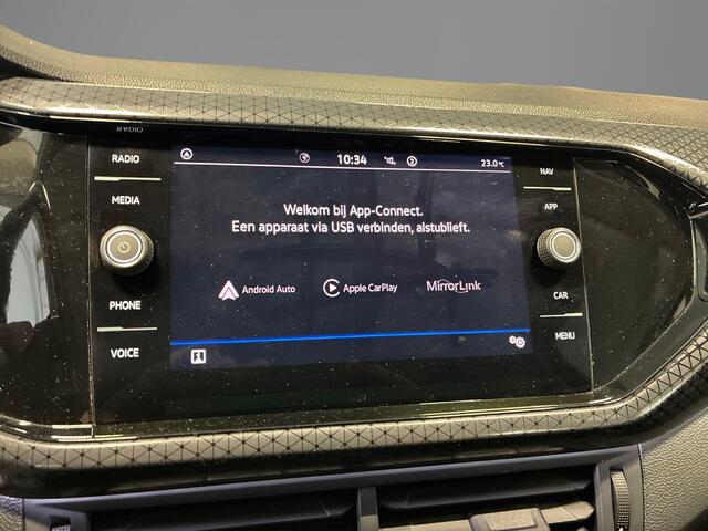 Volkswagen T-Cross 1.0 TSI 110pk DSG Style · Apple/Android Car Play · Navigatie · P-Sensoren · ACC · Climatronic · Afneembare Trekhaak · 16'' Inch ·