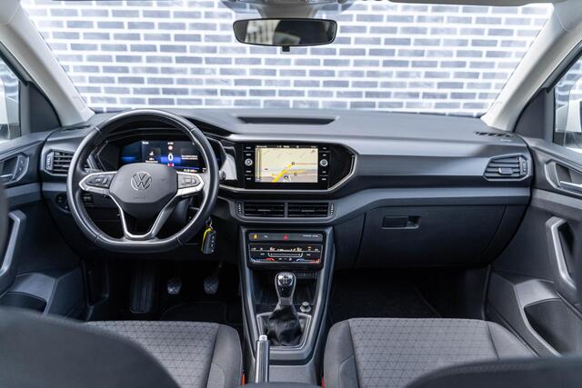 Volkswagen T-Cross 1.0 TSI Life Cruise Control Adaptief | Climate Control | Parkeersensoren | Privacy Glass | Navigatie | Apple Carplay | Android Auto