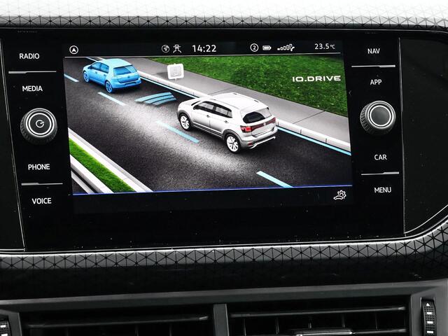 Volkswagen T-Cross 1.5 TSI 150pk DSG Style · Camera · Stoelverwarming · Trekhaak · Apple/Android Car Play · Stoelverwarming ·