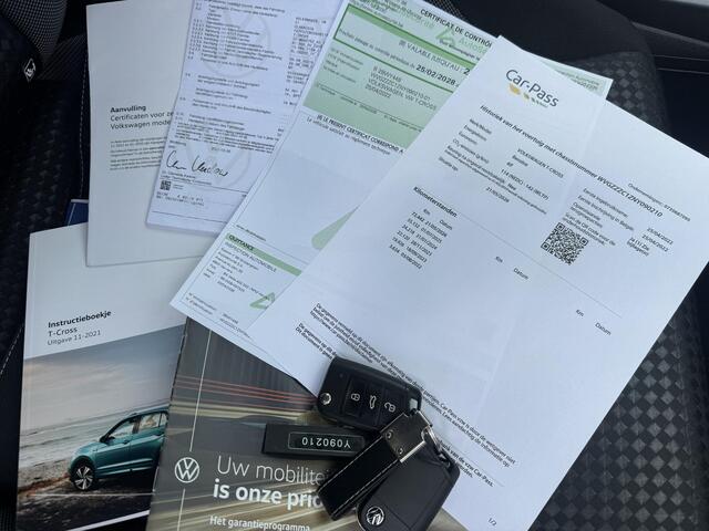 Volkswagen T-Cross 1.0 TSI Style Klima/Camera/Prive-glass/72dkm...
