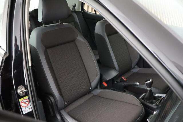 Volkswagen T-Cross 1.0 TSI 110pk Style Trekhaak Camera LED Navigatie