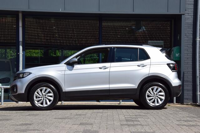 Volkswagen T-Cross 1.0 TSI 96PK Life Business | Org NL | BOVAG Garantie | Trekhaak | Lage KM met NAP | Automatische Airco | Adaptive Cruise Control | Parkeersensoren V&A | Navigatie |