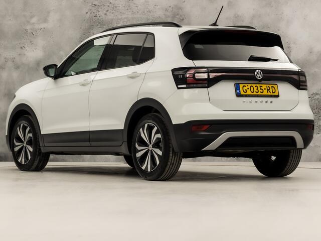 Volkswagen T-Cross 1.0 TSI Life Sport (APPLE CARPLAY, CAMERA, GETINT GLAS, SPORTSTOELEN, CRUISE, NIEUWSTAAT)