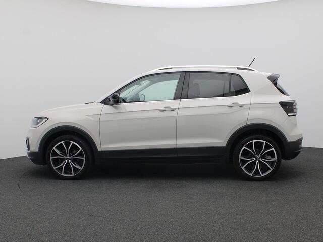 Volkswagen T-Cross 1.0 TSI Style 110PK Achteruitrijcamera, 18" LM Velgen, Black Design Pack, Virtual Cockpit, Clima, Stoelverwarming