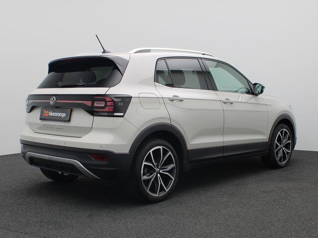 Volkswagen T-Cross 1.0 TSI Style 110PK Achteruitrijcamera, 18" LM Velgen, Black Design Pack, Virtual Cockpit, Clima, Stoelverwarming