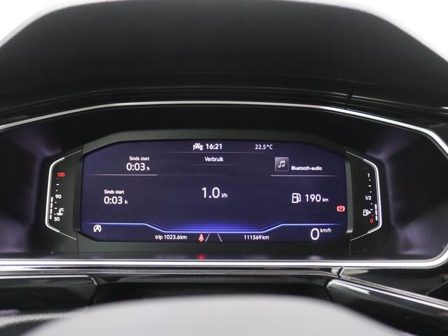 Volkswagen T-Cross 1.0 TSI Style 110PK Achteruitrijcamera, 18" LM Velgen, Black Design Pack, Virtual Cockpit, Clima, Stoelverwarming