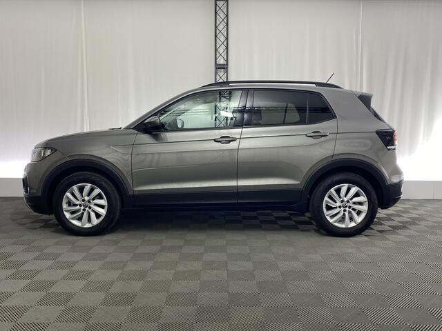 Volkswagen T-Cross 1.0 TSI Life Business Automaat | Apple CarPlay | Trekhaak | ACC | P. Sensoren | Climate Control |
