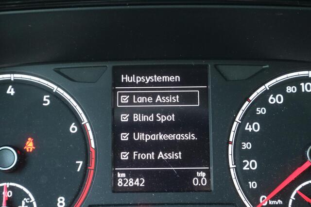 Volkswagen T-Cross 1.0 TSI Life Business | Climate control | Navigatie | PDC voor en achter | Assist pakket