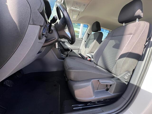 Volkswagen T-Cross 1.0 TSI Life / Trekhaak / Climate control / Adaptive / Carplay