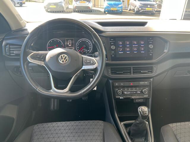 Volkswagen T-Cross 1.0 TSI Life / Trekhaak / Climate control / Adaptive / Carplay